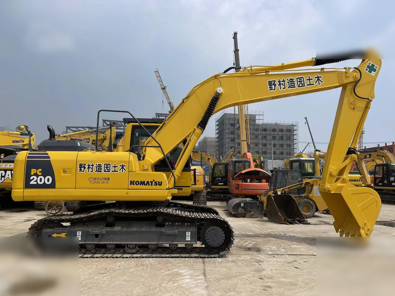 KOMATSU PC200-8 - Bandgrävare: bild 1 KOMATSU PC200-8 - Bandgrävare: bild 1