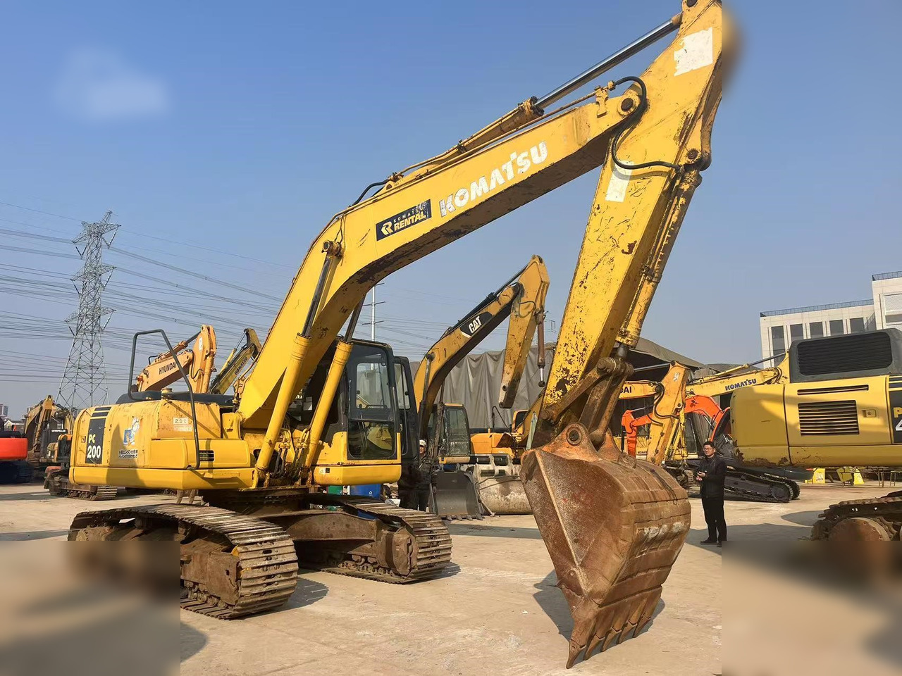 KOMATSU PC220-7 - Bandgrävare: bild 2 KOMATSU PC220-7 - Bandgrävare: bild 2