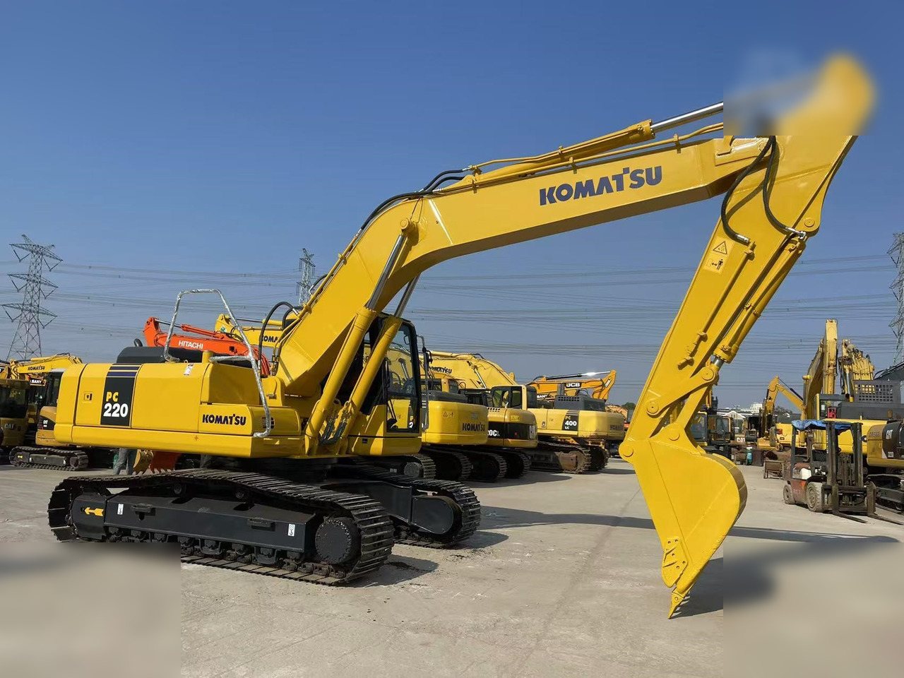 KOMATSU PC220-7 - Bandgrävare: bild 1 KOMATSU PC220-7 - Bandgrävare: bild 1