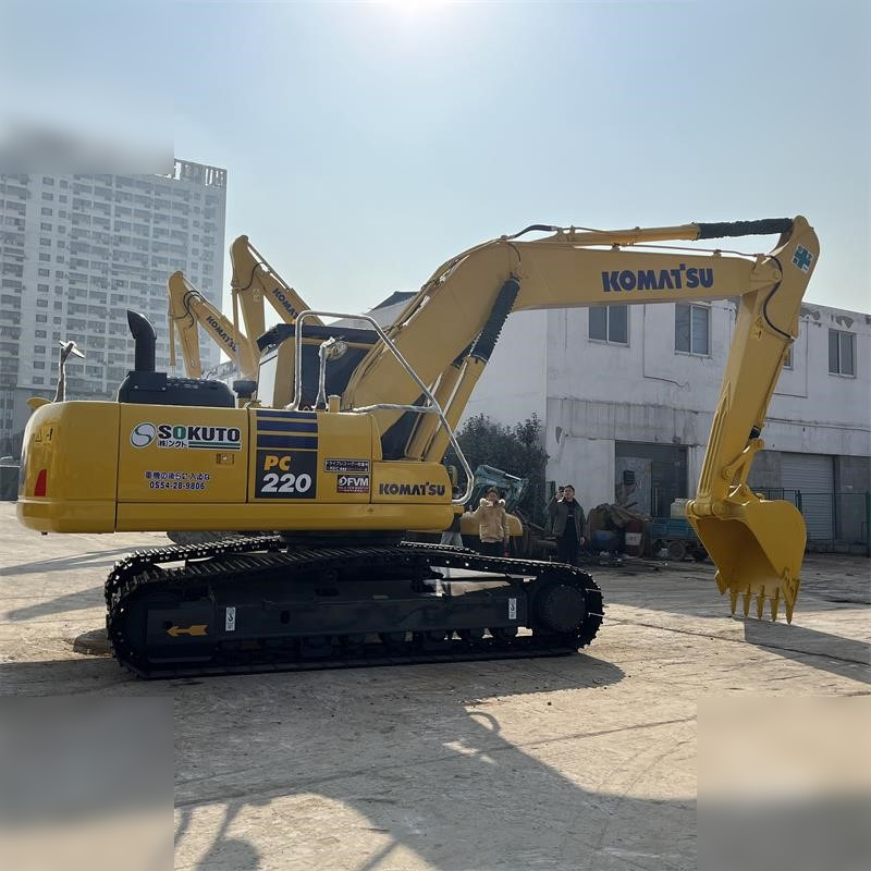 KOMATSU PC220-8 - Bandgrävare: bild 2 KOMATSU PC220-8 - Bandgrävare: bild 2