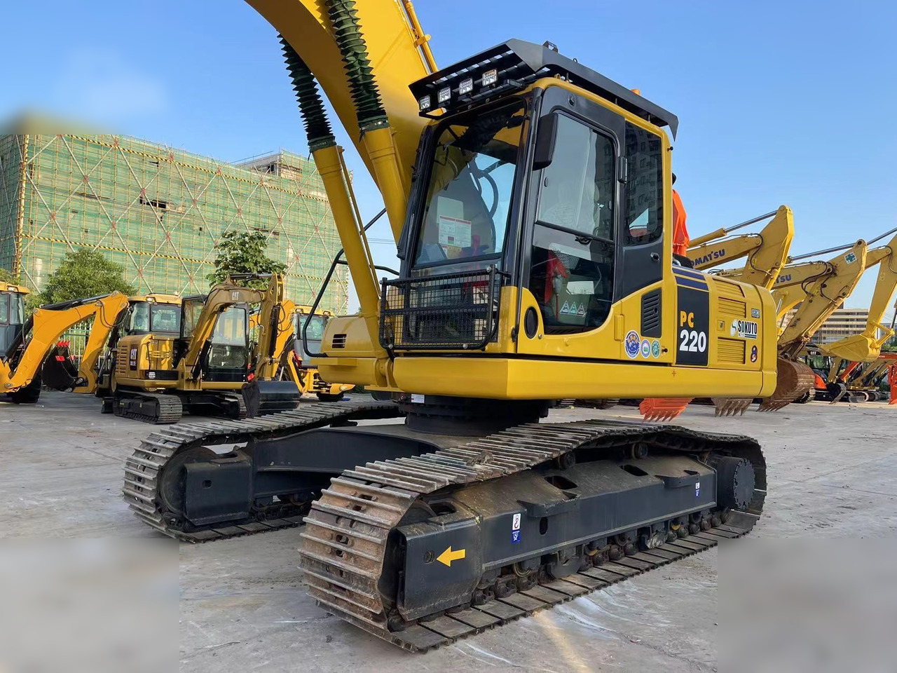 KOMATSU PC220-8 - Bandgrävare: bild 4 KOMATSU PC220-8 - Bandgrävare: bild 4