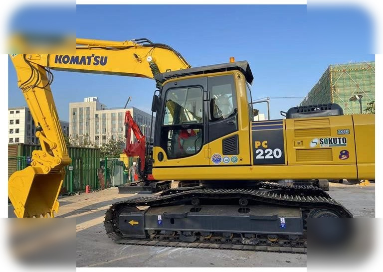 KOMATSU PC220-8 - Bandgrävare: bild 1 KOMATSU PC220-8 - Bandgrävare: bild 1