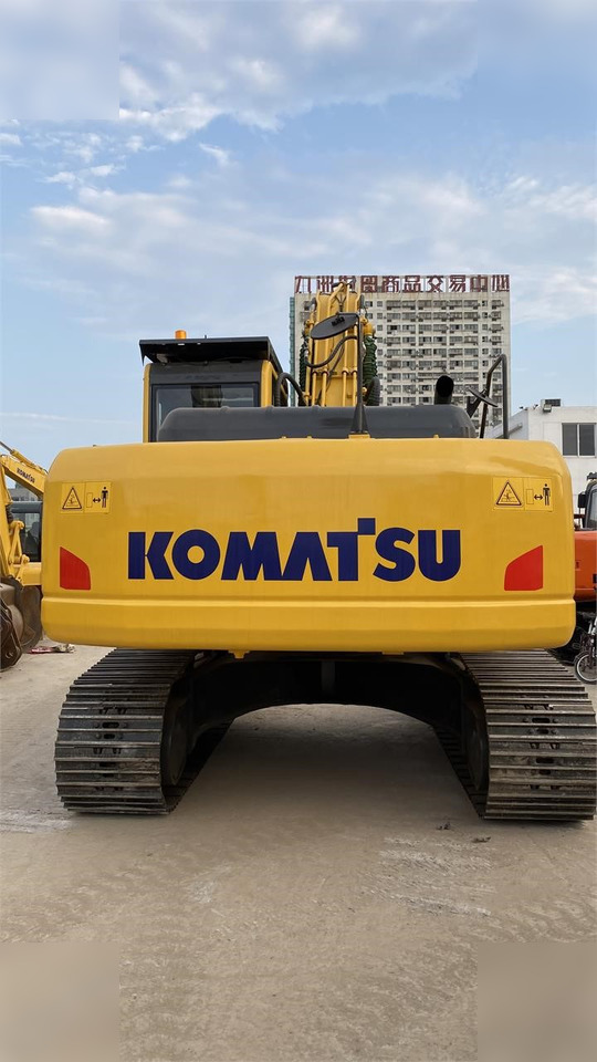 KOMATSU PC220-8 - Bandgrävare: bild 4 KOMATSU PC220-8 - Bandgrävare: bild 4