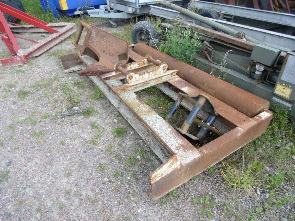 Redskapsfäste S60 S 60 - Redskapsfäste för Byggmaskiner: bild 1 Redskapsfäste S60 S 60 - Redskapsfäste för Byggmaskiner: bild 1