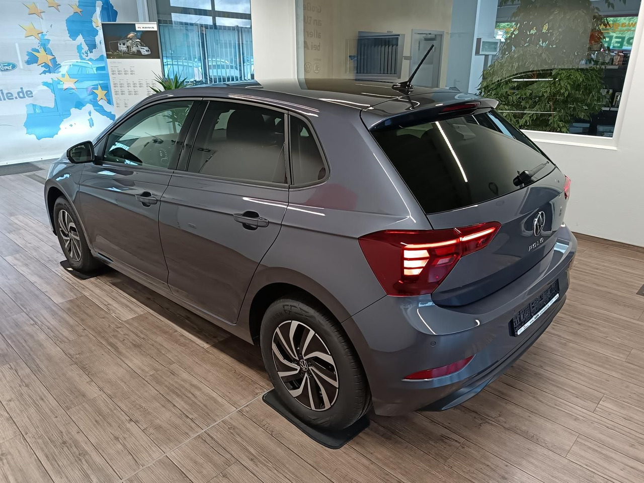 Volkswagen Polo Life 1.0 TSI 70 kW*LED*R-KAM*TEMP*PDC*SHZ* - Personbil: bild 4 Volkswagen Polo Life 1.0 TSI 70 kW*LED*R-KAM*TEMP*PDC*SHZ* - Personbil: bild 4