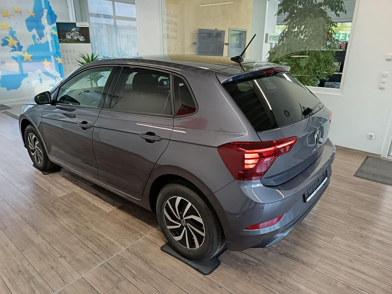 Volkswagen Polo Life 1.0 TSI 70kW DSG*LED*ACC*R-KAM*DAB*PDC - Personbil: bild 4 Volkswagen Polo Life 1.0 TSI 70kW DSG*LED*ACC*R-KAM*DAB*PDC - Personbil: bild 4