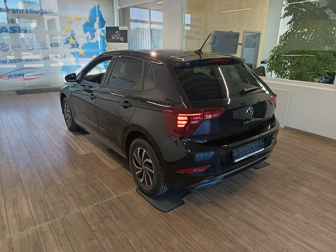 Volkswagen Polo Life 1.0 TSI 70kW DSG*LED*ACC*R-KAM*DAB*PDC - Personbil: bild 4 Volkswagen Polo Life 1.0 TSI 70kW DSG*LED*ACC*R-KAM*DAB*PDC - Personbil: bild 4