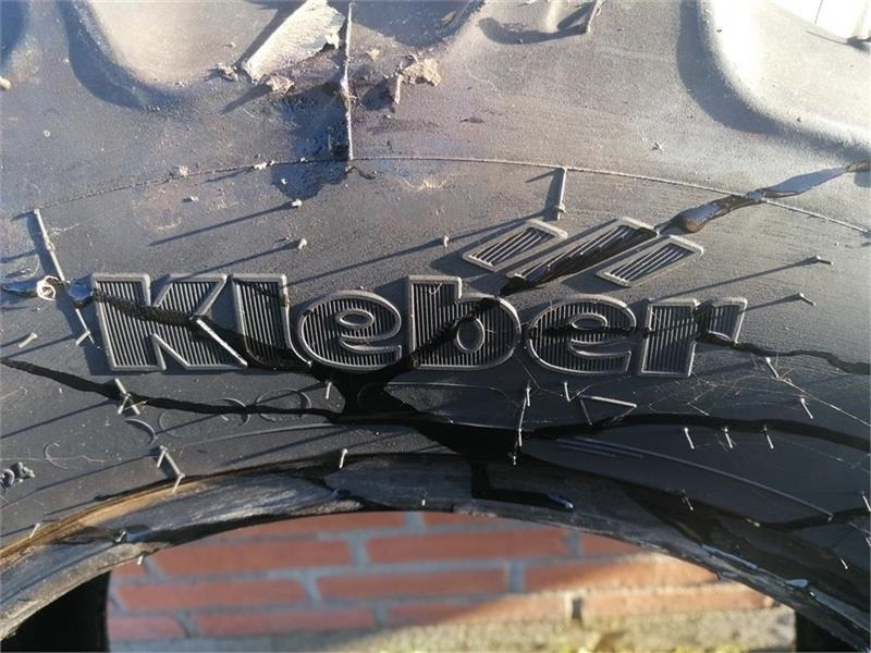 Kleber 300/70R20 - Däck för Utility/ Specialfordon: bild 5 Kleber 300/70R20 - Däck för Utility/ Specialfordon: bild 5
