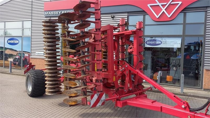 Pöttinger Terradisc 5000 T - Tallriksredskap: bild 1 Pöttinger Terradisc 5000 T - Tallriksredskap: bild 1