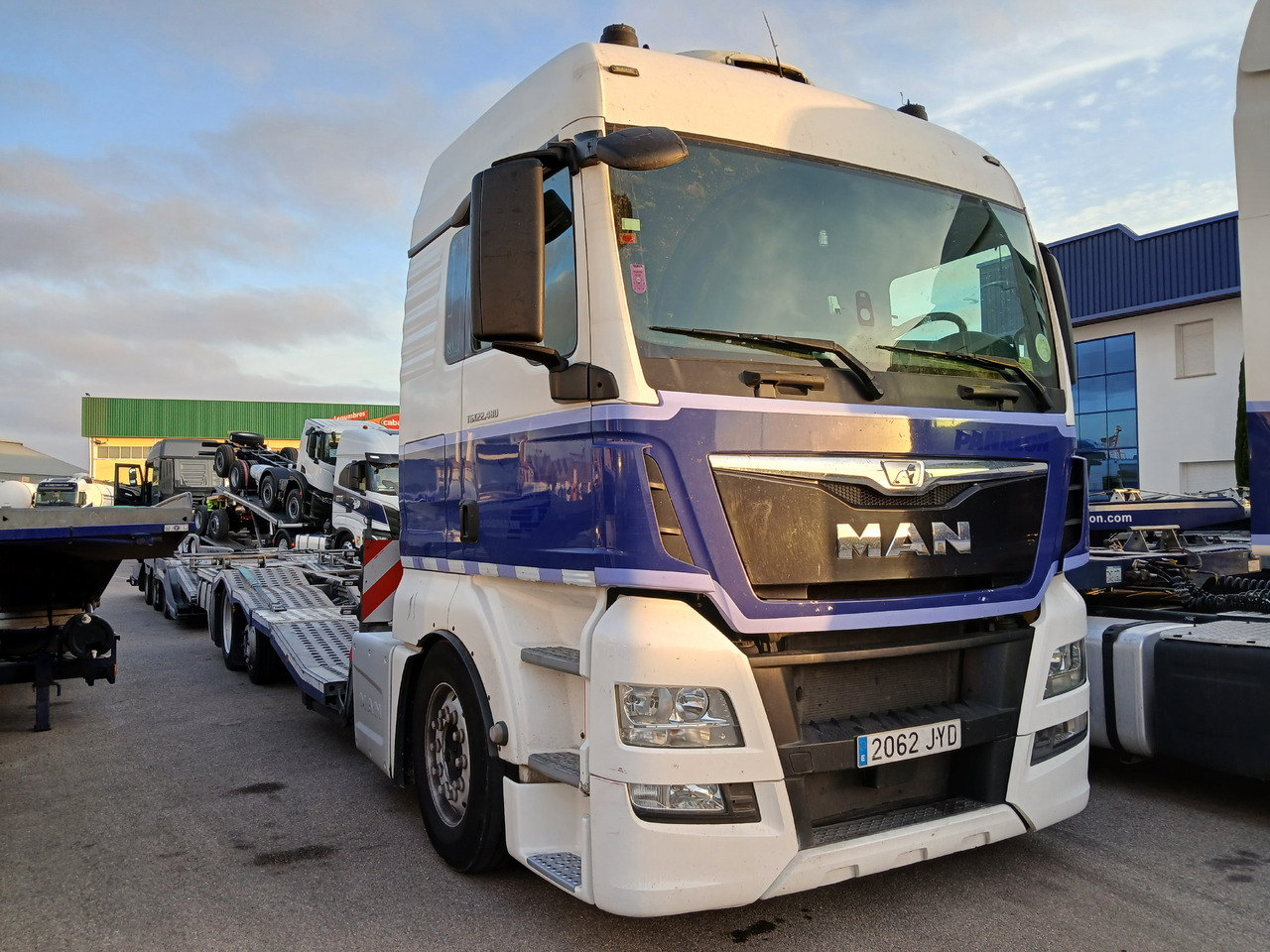 MAN TGX 18.480 - Chassi lastbil: bild 1 MAN TGX 18.480 - Chassi lastbil: bild 1