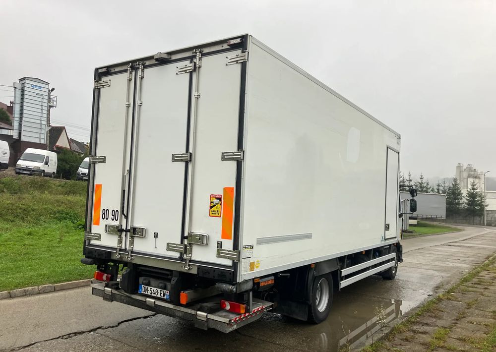 Renault Renault Gama D 240 chłodnia izoterma - Kylbil lastbil: bild 3 Renault Renault Gama D 240 chłodnia izoterma - Kylbil lastbil: bild 3