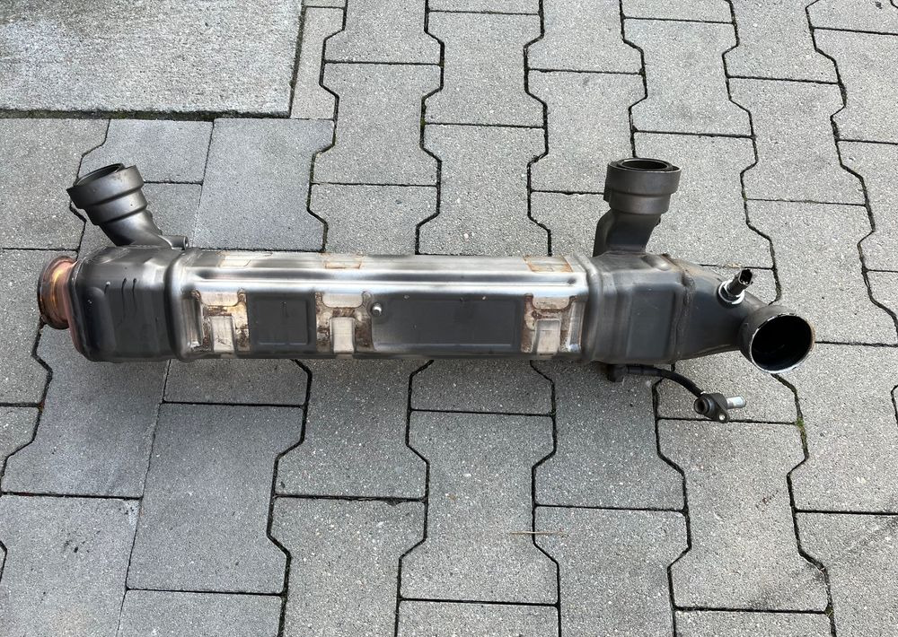 Recyrkulator spalin DAF XF 106 euro 6 lift chłodnica spalin AGR - Avgasgrenrör för Lastbil: bild 1 Recyrkulator spalin DAF XF 106 euro 6 lift chłodnica spalin AGR - Avgasgrenrör för Lastbil: bild 1