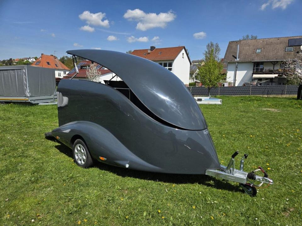 PKW Anhänger geschlossen Motorrad Mieten Leihen 1000kg 100km/h - MC-släp: bild 2 PKW Anhänger geschlossen Motorrad Mieten Leihen 1000kg 100km/h - MC-släp: bild 2