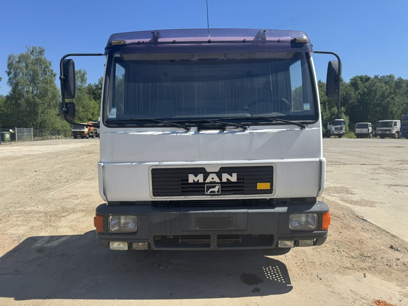 MAN 12.224 (MANUAL GEARBOX / EURO 2 / BELGIAN TRUCK IN GOOD CONDITION !!!) - Chassi lastbil: bild 3 MAN 12.224 (MANUAL GEARBOX / EURO 2 / BELGIAN TRUCK IN GOOD CONDITION !!!) - Chassi lastbil: bild 3