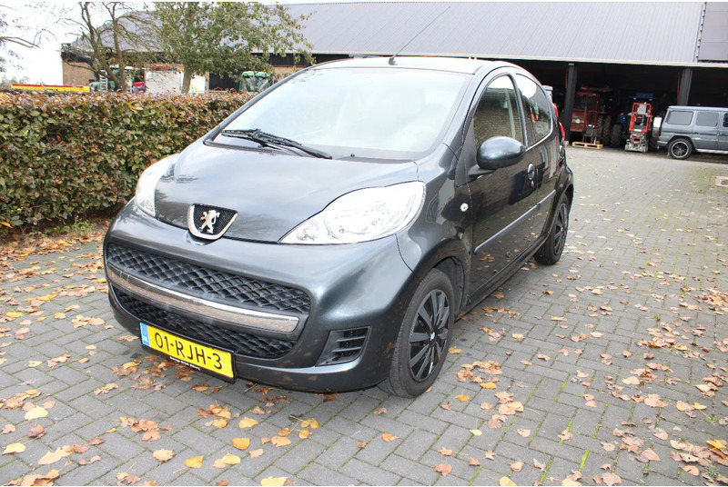 Peugeot 107 - Hatchback/ Halvkombi: bild 2 Peugeot 107 - Hatchback/ Halvkombi: bild 2