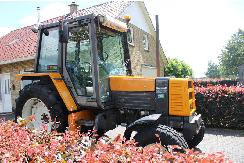 Renault 80-12 - Traktor: bild 1 Renault 80-12 - Traktor: bild 1