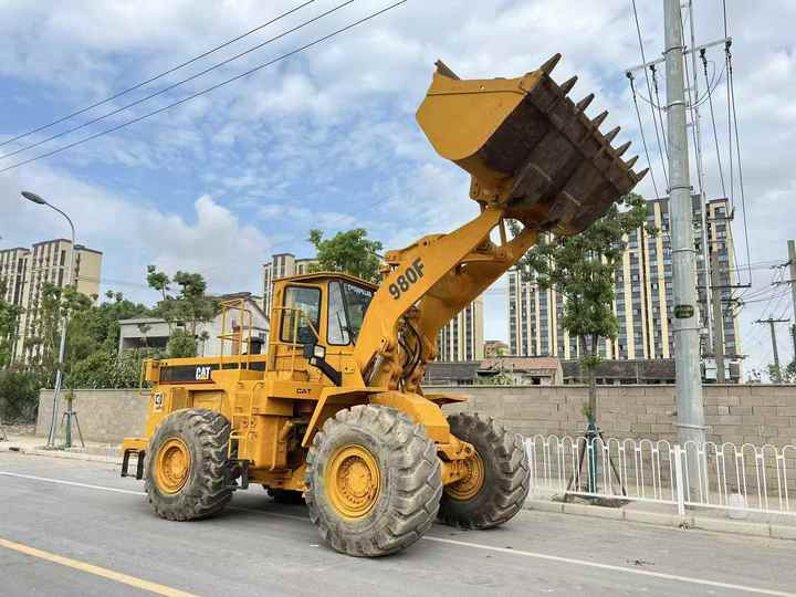 CAT 980F Refurbished Wheel Loader Well Maintained Affordable Price - Hjullastare: bild 2 CAT 980F Refurbished Wheel Loader Well Maintained Affordable Price - Hjullastare: bild 2