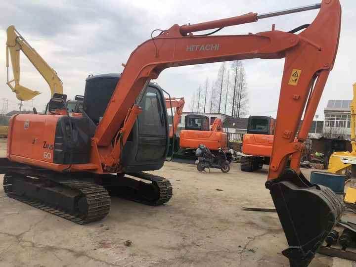 Cheap Price Hitachi ZX60 Used Excavator for Sale Used 6 Tons Hitachi Mini Excavator with Good Performance - Grävmaskin: bild 5 Cheap Price Hitachi ZX60 Used Excavator for Sale Used 6 Tons Hitachi Mini Excavator with Good Performance - Grävmaskin: bild 5