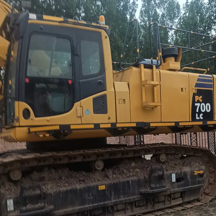 Good Condition Used Komatsu700 Komastu Pc700 Excavator Machine for Cheap Price Hot Sale in China - Bandgrävare: bild 1 Good Condition Used Komatsu700 Komastu Pc700 Excavator Machine for Cheap Price Hot Sale in China - Bandgrävare: bild 1