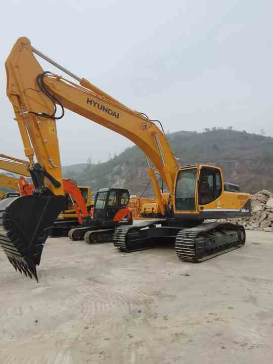 Heavy Construction Equipment Crawler Excavator HYUNDAI R330 Used Machine for Sale - Grävmaskin: bild 3 Heavy Construction Equipment Crawler Excavator HYUNDAI R330 Used Machine for Sale - Grävmaskin: bild 3
