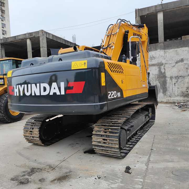 Hyundai Digger 220lc-9s Second Hand Korea Made High Performance Machine Hyundai Excavator for Sale - Bandgrävare: bild 5 Hyundai Digger 220lc-9s Second Hand Korea Made High Performance Machine Hyundai Excavator for Sale - Bandgrävare: bild 5