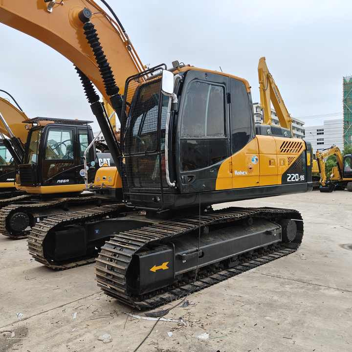 Hyundai Digger 220lc-9s Second Hand Korea Made High Performance Machine Hyundai Excavator for Sale - Bandgrävare: bild 2 Hyundai Digger 220lc-9s Second Hand Korea Made High Performance Machine Hyundai Excavator for Sale - Bandgrävare: bild 2