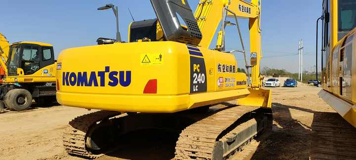 Japan Made Komatsupc240 Excavator , 60ton 70ton 80ton 90ton Digger , Original komatsu Excavator Machinery - Grävmaskin: bild 2 Japan Made Komatsupc240 Excavator , 60ton 70ton 80ton 90ton Digger , Original komatsu Excavator Machinery - Grävmaskin: bild 2