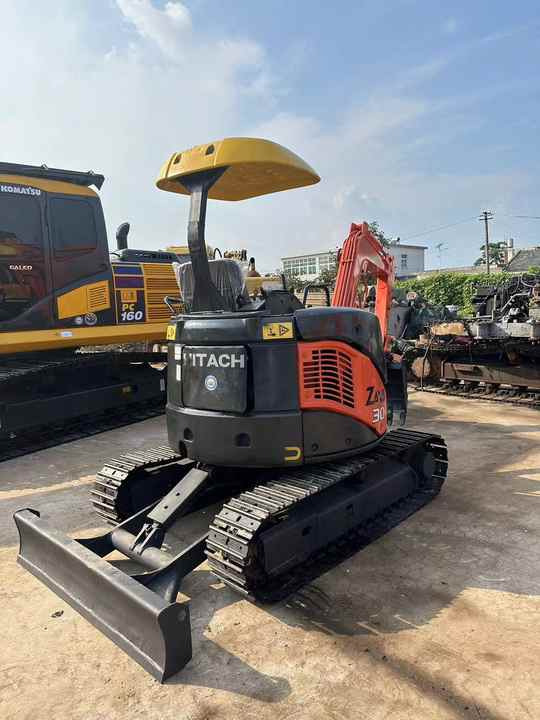 Mini 3-Ton Excavator used Hitachi ZX30 excavator with Excellent Performance and Low Price for sale! - Grävmaskin: bild 4 Mini 3-Ton Excavator used Hitachi ZX30 excavator with Excellent Performance and Low Price for sale! - Grävmaskin: bild 4