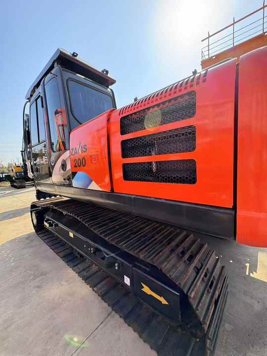 Second Hand Japan Brand Hitachi Zx200 Excavator for Sale Original Hitachi 20tons Medium Excavator in Stock - Grävmaskin: bild 5 Second Hand Japan Brand Hitachi Zx200 Excavator for Sale Original Hitachi 20tons Medium Excavator in Stock - Grävmaskin: bild 5