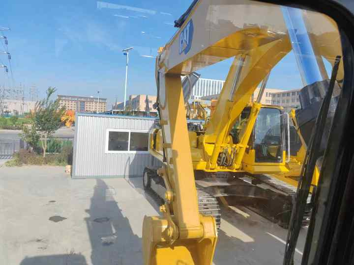 Used Digger Cat 315d Construction Machinery Construction Digger Used Cat 315d Cheap Excavator - Bandgrävare: bild 2 Used Digger Cat 315d Construction Machinery Construction Digger Used Cat 315d Cheap Excavator - Bandgrävare: bild 2