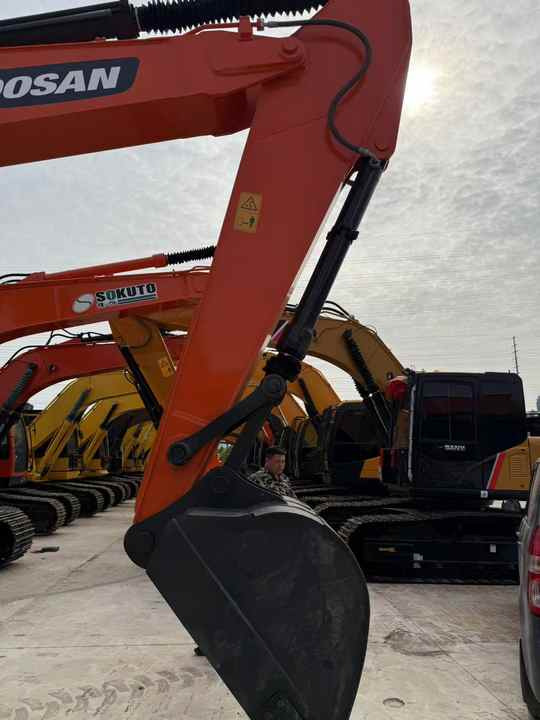 Used Digger Doosan DX225LC-9T Construction Machinery Construction Digger Used Doosan DX225LC-9T Cheap Excavator - Bandgrävare: bild 2 Used Digger Doosan DX225LC-9T Construction Machinery Construction Digger Used Doosan DX225LC-9T Cheap Excavator - Bandgrävare: bild 2