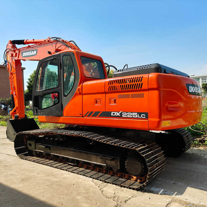 Used Doosan 225LC Excavator | Low Hours | Heavy-Duty Performance | Global Shipping - Grävmaskin: bild 1 Used Doosan 225LC Excavator | Low Hours | Heavy-Duty Performance | Global Shipping - Grävmaskin: bild 1