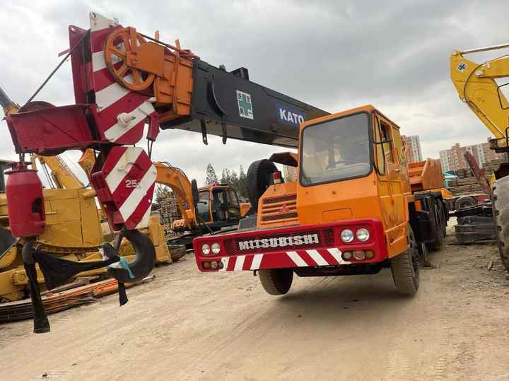 Used Heavy Construction Equipment kato 25 Tons Second Hand Mobile Crane Used Machine Hot Sale - Mobilkran: bild 5 Used Heavy Construction Equipment kato 25 Tons Second Hand Mobile Crane Used Machine Hot Sale - Mobilkran: bild 5