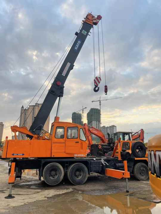 Used Heavy Construction Equipment kato 25 Tons Second Hand Mobile Crane Used Machine Hot Sale - Mobilkran: bild 3 Used Heavy Construction Equipment kato 25 Tons Second Hand Mobile Crane Used Machine Hot Sale - Mobilkran: bild 3