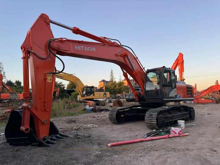Used Original Japan Brand Hitachi Zx350-5 Excavator for Sale Hitachi Zx200 350 Excavator - Grävmaskin: bild 4 Used Original Japan Brand Hitachi Zx350-5 Excavator for Sale Hitachi Zx200 350 Excavator - Grävmaskin: bild 4