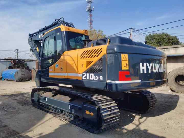 Hyundai Excavator Used Machine 210-9s Heavy Construction Equipment Crawler Excavator Hot Sale - Grävmaskin: bild 3 Hyundai Excavator Used Machine 210-9s Heavy Construction Equipment Crawler Excavator Hot Sale - Grävmaskin: bild 3