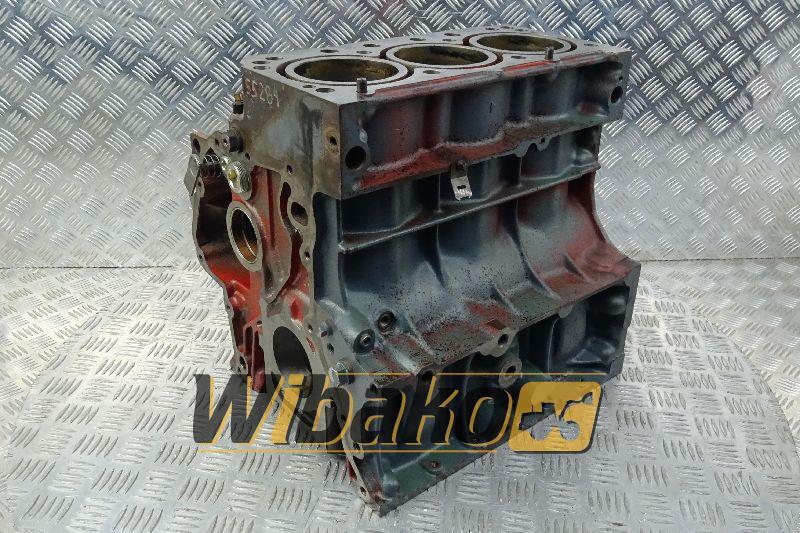 Block for engine Deutz F3L1011F 04178847R - Cylinderblock för Byggmaskiner: bild 1 Block for engine Deutz F3L1011F 04178847R - Cylinderblock för Byggmaskiner: bild 1