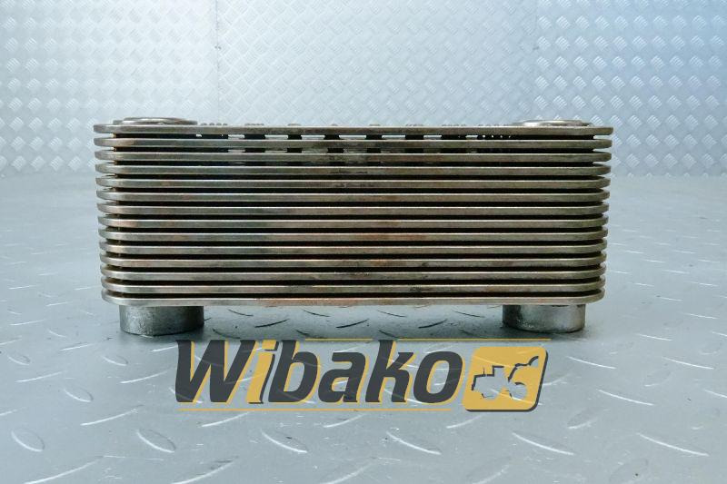 Oil cooler for engine Volvo D7D EBE2 04209931 - Oljekylare för Byggmaskiner: bild 1 Oil cooler for engine Volvo D7D EBE2 04209931 - Oljekylare för Byggmaskiner: bild 1