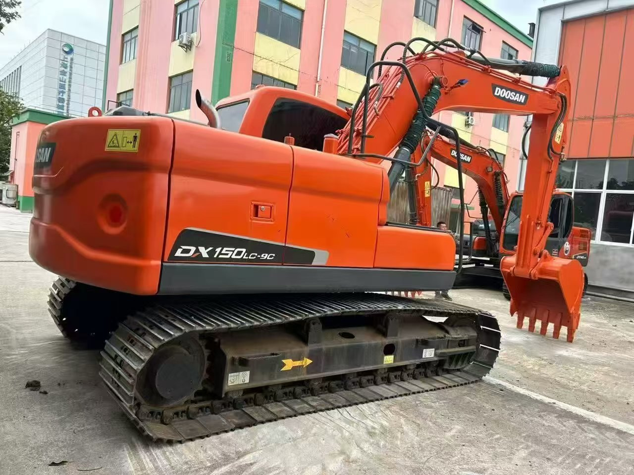 Doosan DX150 - Bandgrävare: bild 2 Doosan DX150 - Bandgrävare: bild 2