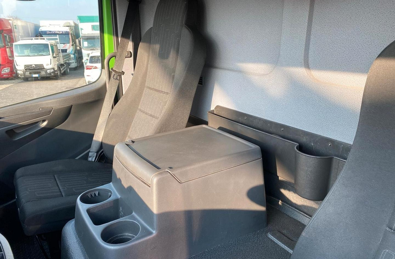Kapellbil MERCEDES ATEGO 16.23 CASSONE E SPONDA POSTERIORE: bild 6