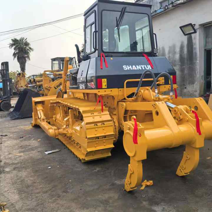 80% new low price Used shantui sd16 dozer excellent performance for sale used shantui sd16/sd22/sd32 bulldozer in stock - Bulldozer: bild 1 80% new low price Used shantui sd16 dozer excellent performance for sale used shantui sd16/sd22/sd32 bulldozer in stock - Bulldozer: bild 1