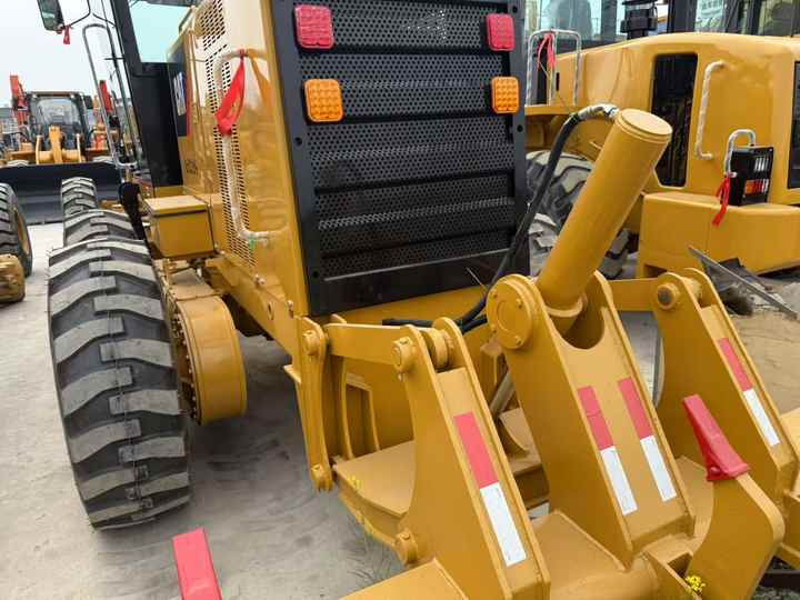 Certified CAT 140G Grader Used Construction Machine | No Accidents, Ready to Work | Price Negotiable - Väghyvel: bild 4 Certified CAT 140G Grader Used Construction Machine | No Accidents, Ready to Work | Price Negotiable - Väghyvel: bild 4