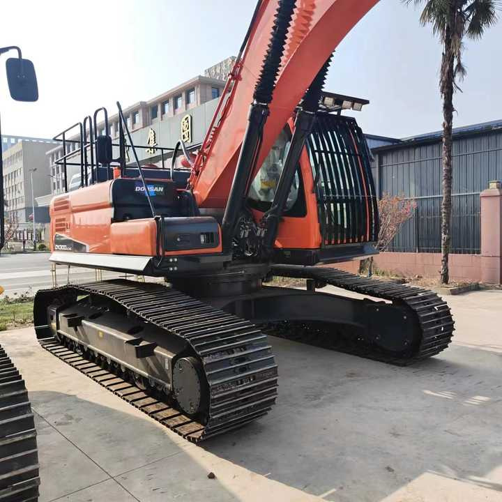 Korea Made Doosan Digger Dx300lc Doosan Used Machinery Excavator , Doosan Dx220 Dx300 Dx200 - Bandgrävare: bild 3 Korea Made Doosan Digger Dx300lc Doosan Used Machinery Excavator , Doosan Dx220 Dx300 Dx200 - Bandgrävare: bild 3