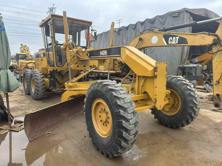 Low-price second-hand Cat Grader 140H with outstanding performance Carterpillarused 140H grader for sale - Väghyvel: bild 3 Low-price second-hand Cat Grader 140H with outstanding performance Carterpillarused 140H grader for sale - Väghyvel: bild 3