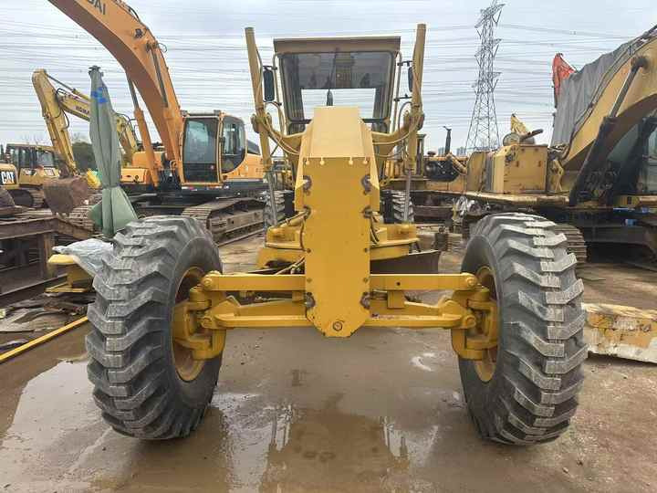 Low-price second-hand Cat Grader 140H with outstanding performance Carterpillarused 140H grader for sale - Väghyvel: bild 4 Low-price second-hand Cat Grader 140H with outstanding performance Carterpillarused 140H grader for sale - Väghyvel: bild 4