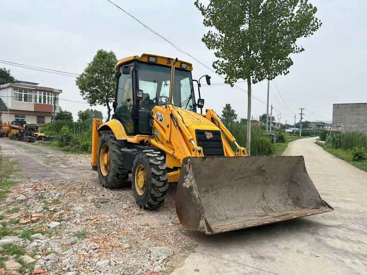 Second Hand Retroexcavadora JCB 3cx Backhoe Loader Multi Functional Original JCB Backhoe Loader 3CX 4CX 4x4 Good Quality Price - Grävlastare: bild 2 Second Hand Retroexcavadora JCB 3cx Backhoe Loader Multi Functional Original JCB Backhoe Loader 3CX 4CX 4x4 Good Quality Price - Grävlastare: bild 2