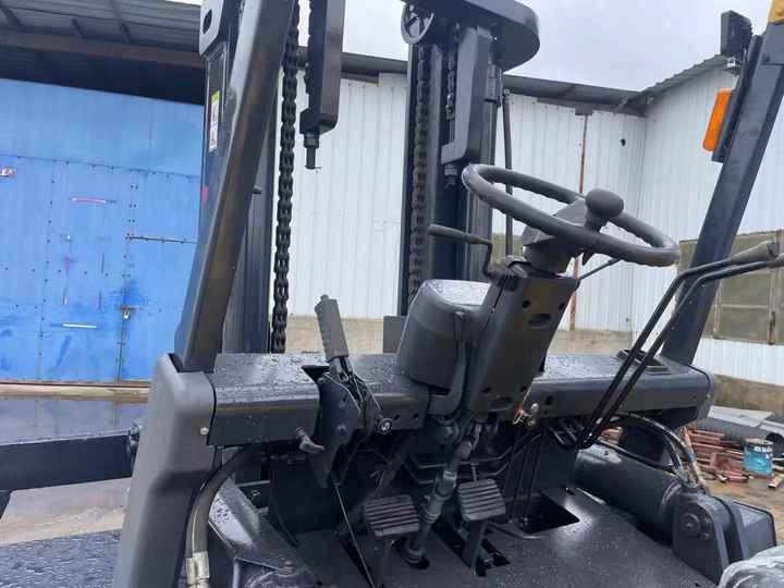 Seconh Hand Original tcm 7tons Forklift in High Quality on Hot Sale Used Building Construction Equipment for Sale - Motviktstruck: bild 4 Seconh Hand Original tcm 7tons Forklift in High Quality on Hot Sale Used Building Construction Equipment for Sale - Motviktstruck: bild 4