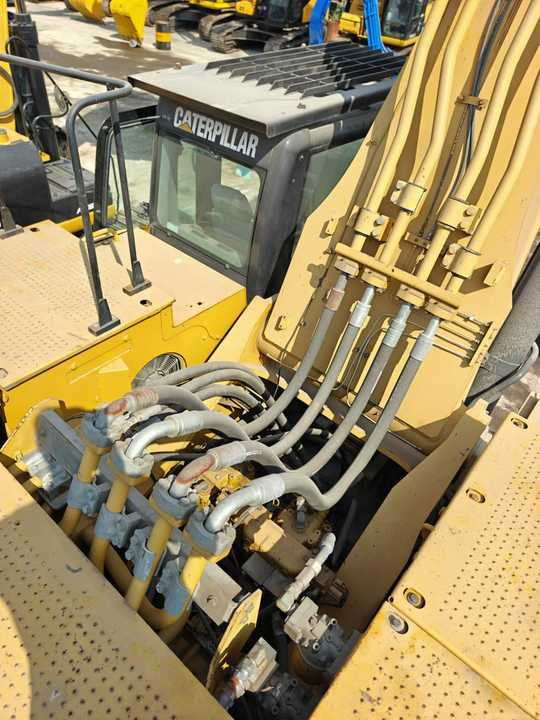 Used Caterpillar 374DL Large Excavator on Sale Original CAT Heavy Equipment Crawler Excavator 374d for Sale - Bandgrävare: bild 5 Used Caterpillar 374DL Large Excavator on Sale Original CAT Heavy Equipment Crawler Excavator 374d for Sale - Bandgrävare: bild 5