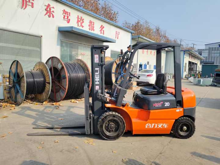 Used China Famous Brand HeLi Brand 2t Forklift for Sale HeLi Brand 2t 3t 5t 7t 10t Forklift Can Provide for You Best Price - Motviktstruck: bild 2 Used China Famous Brand HeLi Brand 2t Forklift for Sale HeLi Brand 2t 3t 5t 7t 10t Forklift Can Provide for You Best Price - Motviktstruck: bild 2