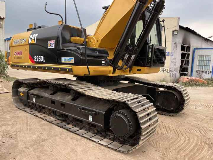 Used Digger CAT 325DL Construction Machinery Construction Digger Used CAT 325DL Cheap Excavator - Bandgrävare: bild 4 Used Digger CAT 325DL Construction Machinery Construction Digger Used CAT 325DL Cheap Excavator - Bandgrävare: bild 4
